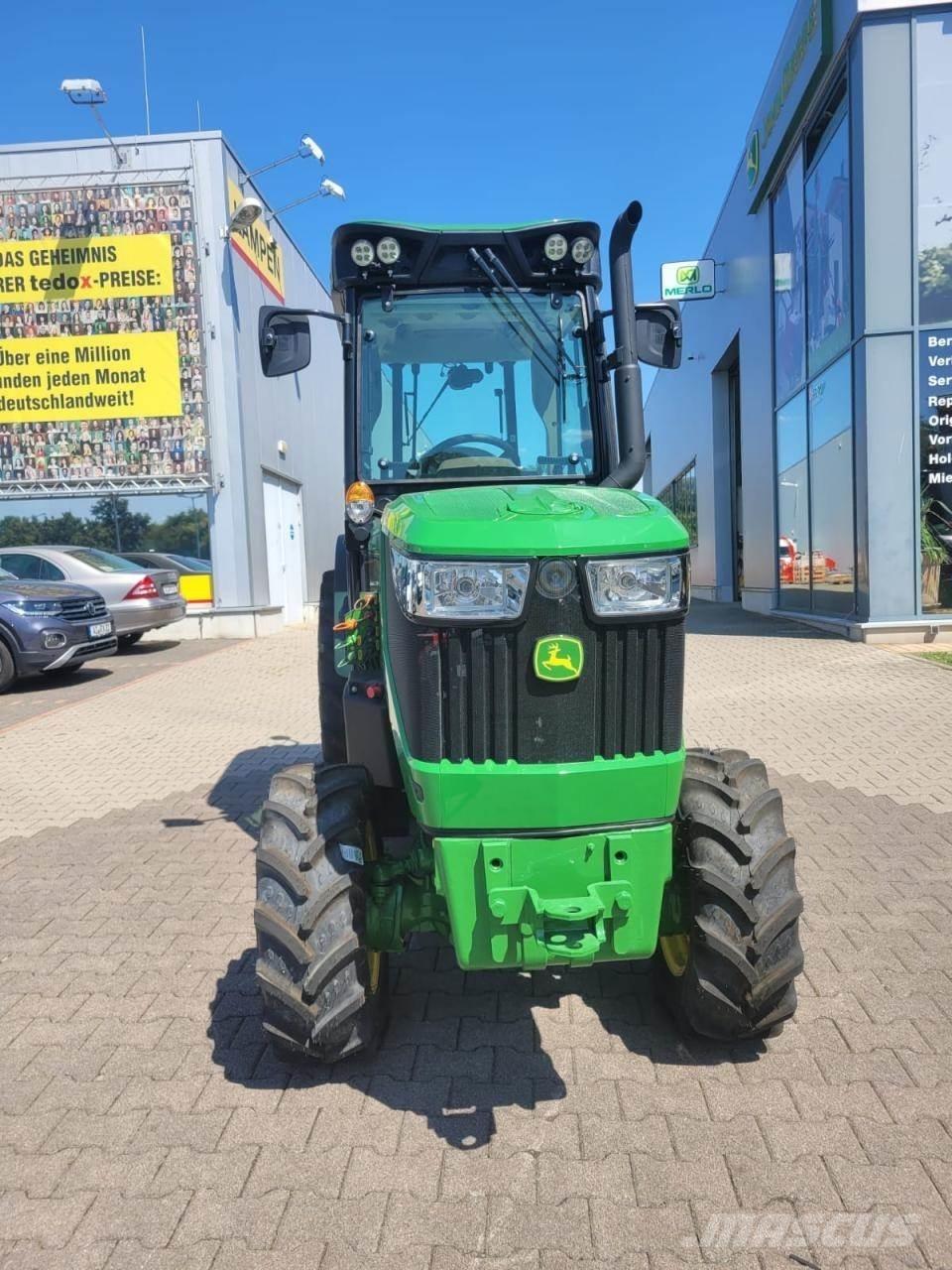 John Deere 5105GV Τρακτέρ