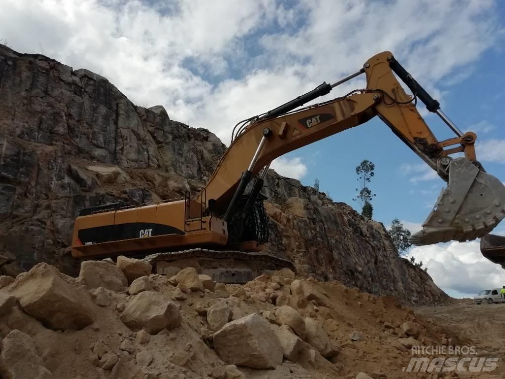 CAT 390 D L ME Εκσκαφείς με ερπύστριες
