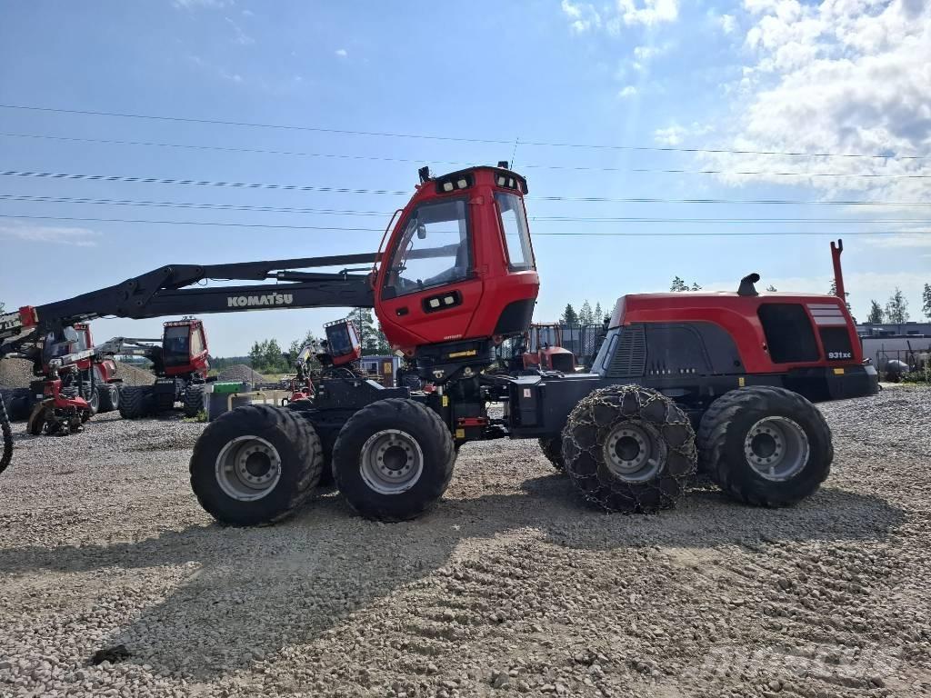 Komatsu 931 XC Θεριζοαλωνιστικές μηχανές
