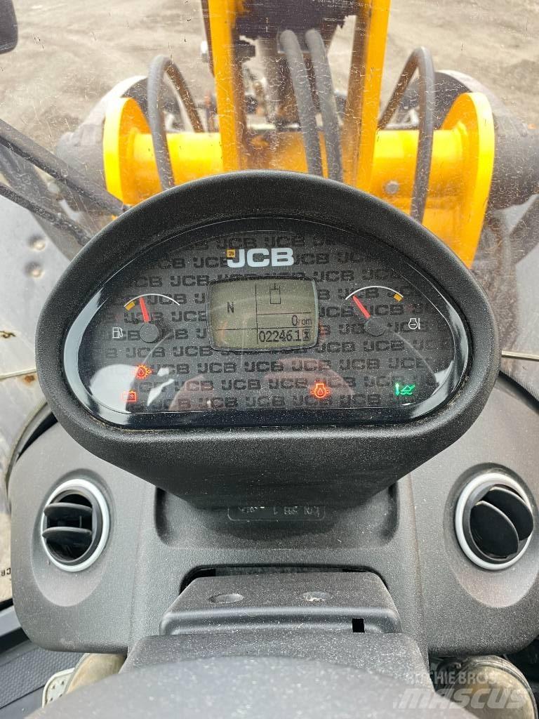 JCB 409 Συστήματα τηλεχειρισμού για τη γεωργία