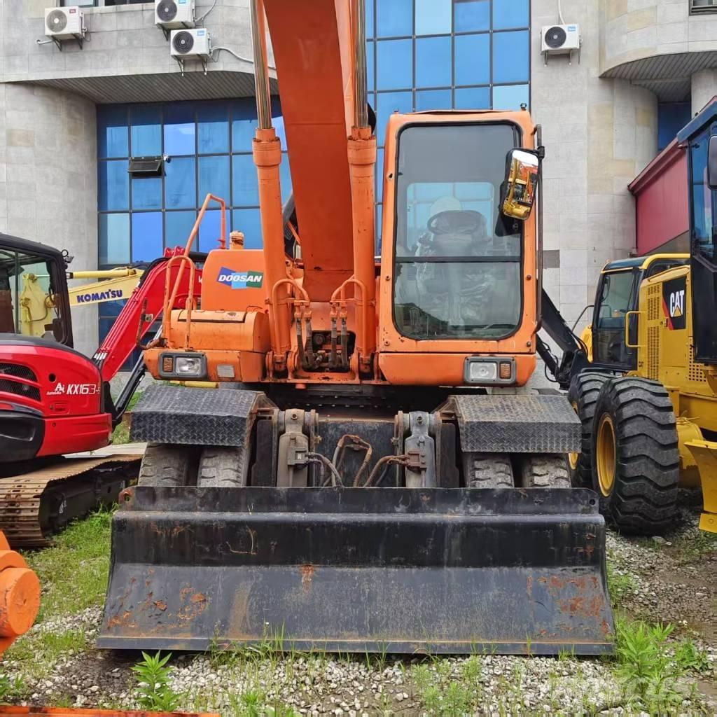 Doosan DH 210 W-7 Εκσκαφείς με τροχούς - λάστιχα