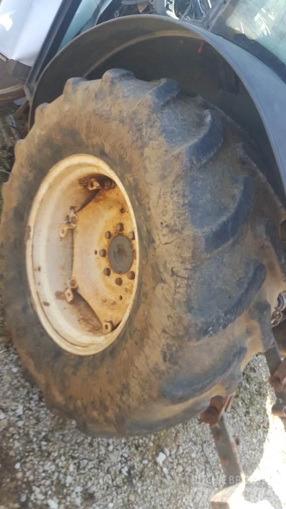  Pneus 420/70R24 Ελαστικά και ζάντες