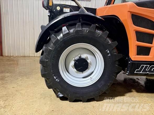 JLG 823 Τηλεσκοπικοί ανυψωτές
