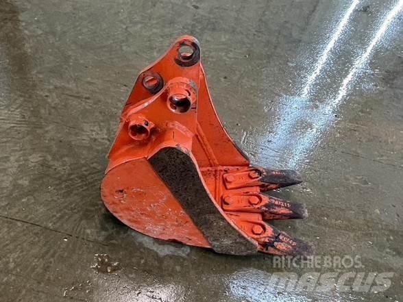 Kubota K7760 Κουβάδες