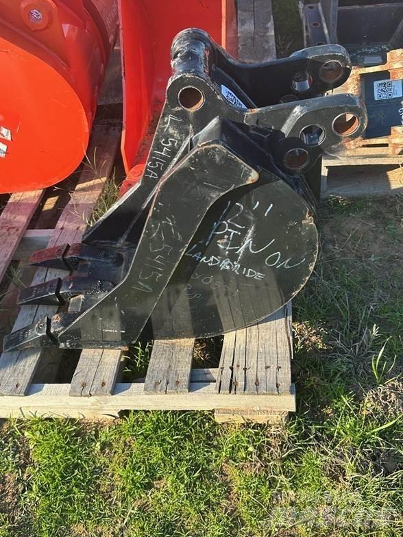 Kubota L5415A Κουβάδες