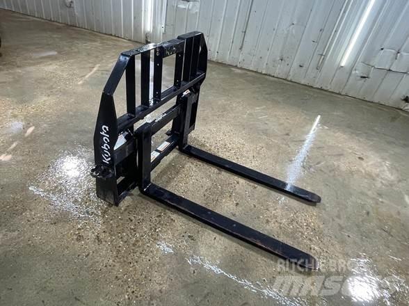 Kubota PFL4648 Δικράνες