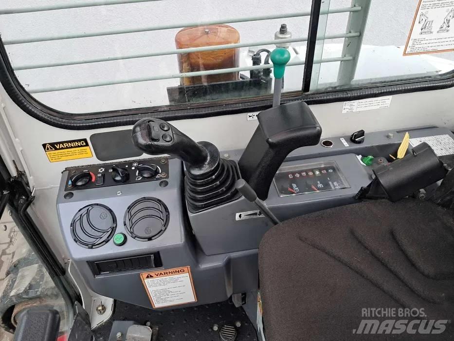 Takeuchi TB 153 FR Εκσκαφείς με ερπύστριες