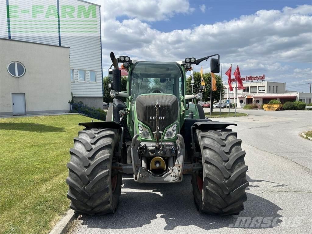 Fendt 718 vario Τρακτέρ