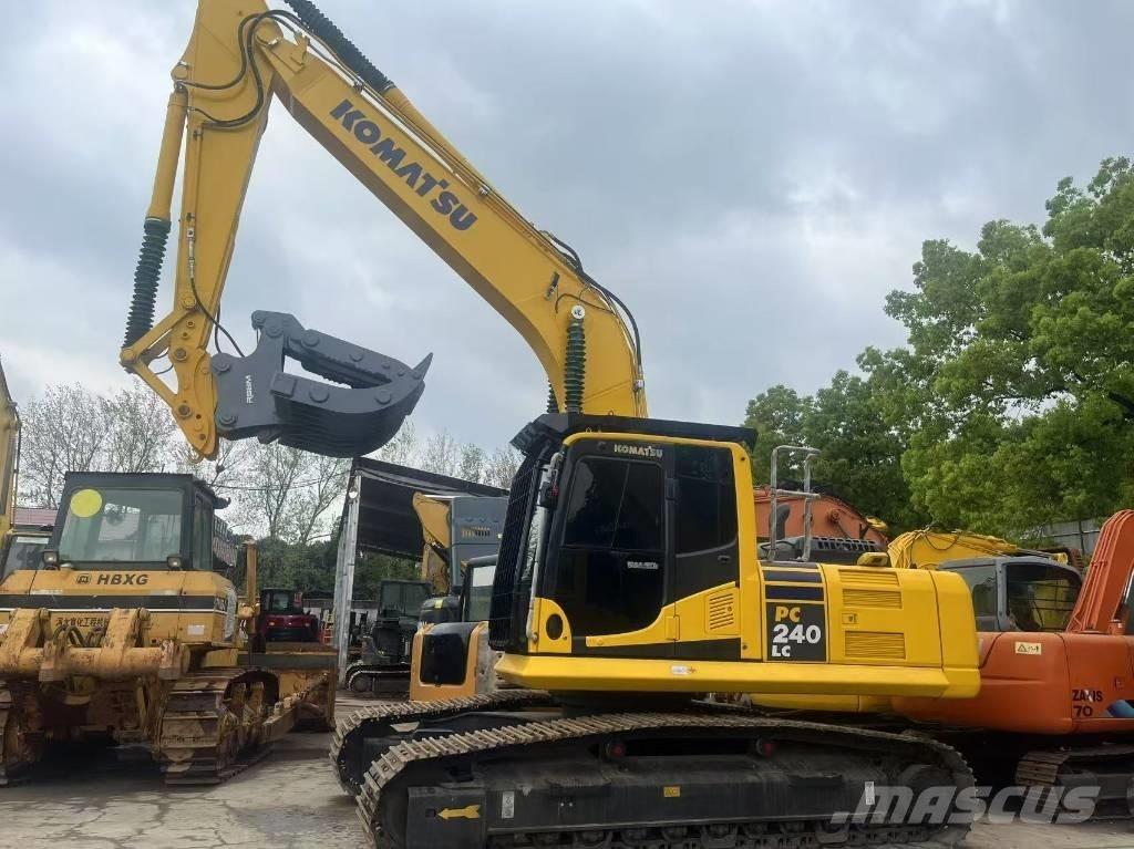 Komatsu PC 240 Εκσκαφείς με ερπύστριες