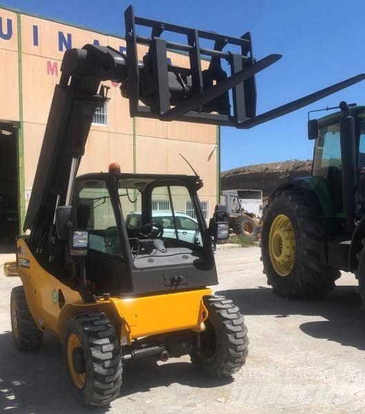 JCB 520-40 Συστήματα τηλεχειρισμού για τη γεωργία