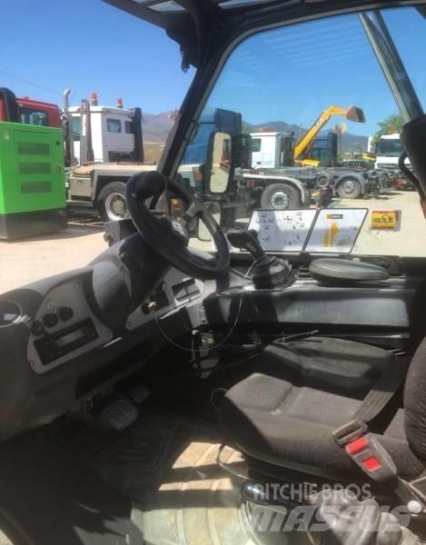 JCB 520-40 Συστήματα τηλεχειρισμού για τη γεωργία