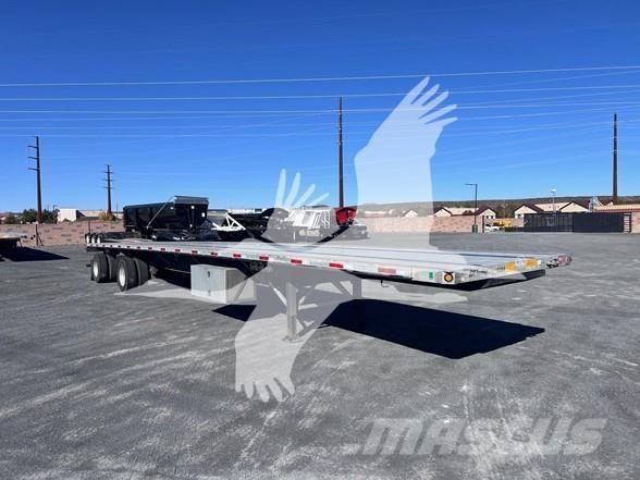 Utility 4000AE Επίπεδες/πλευρικώς ανοιγόμενες ημιρυμούλκες