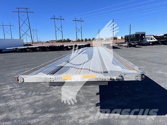 Utility 4000AE Επίπεδες/πλευρικώς ανοιγόμενες ημιρυμούλκες