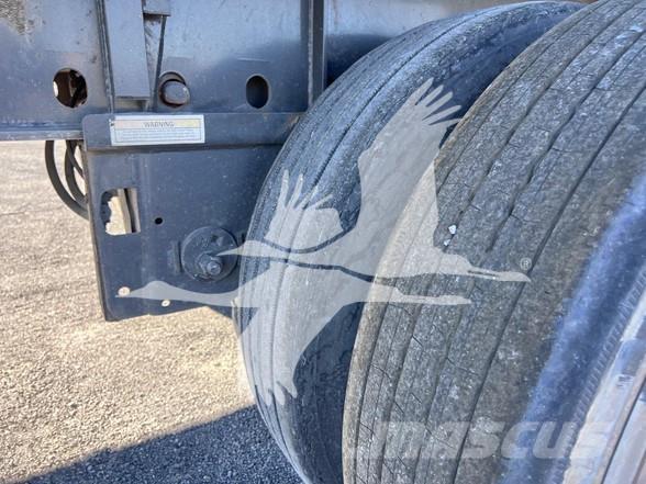 Utility 4000AE Επίπεδες/πλευρικώς ανοιγόμενες ημιρυμούλκες