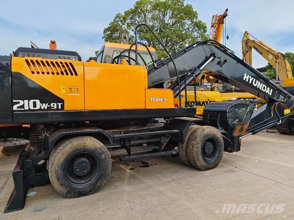 Hyundai r210w-9 Εκσκαφείς με τροχούς - λάστιχα