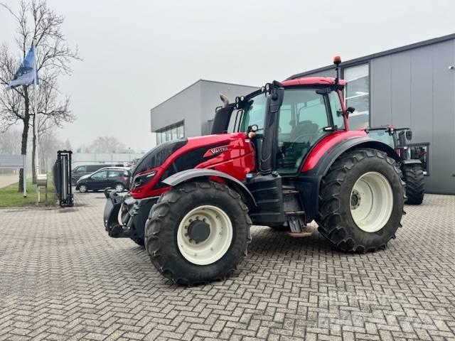 Valtra T144 Hitech Τρακτέρ