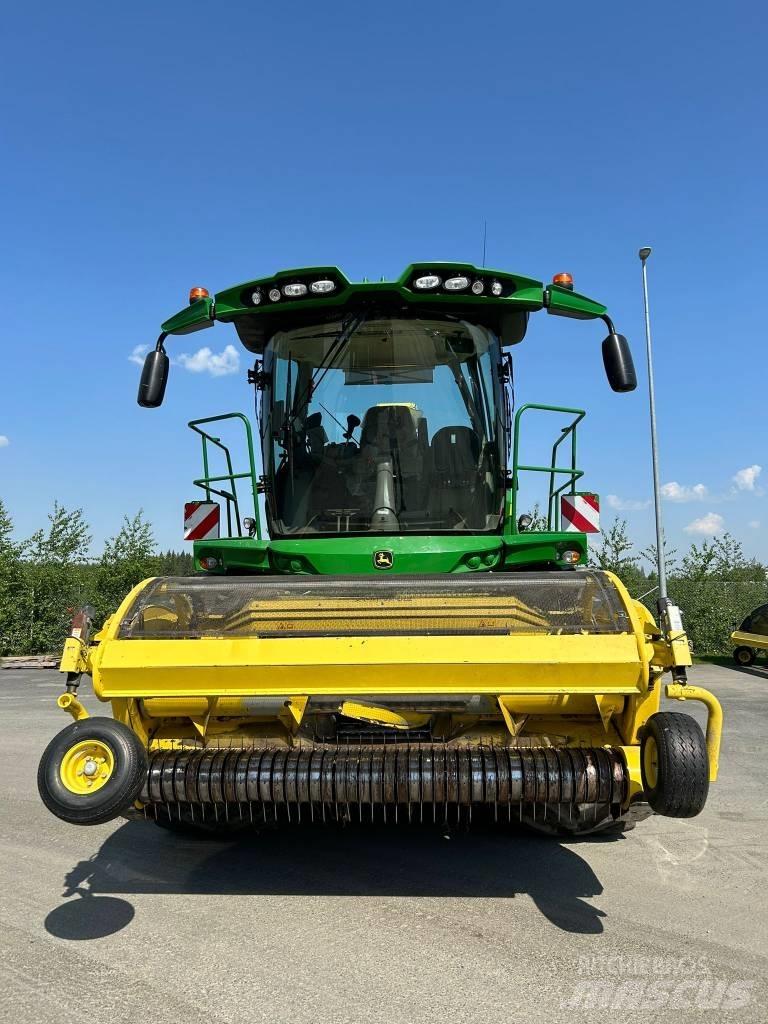John Deere 8300i Μηχανές χορτονομής
