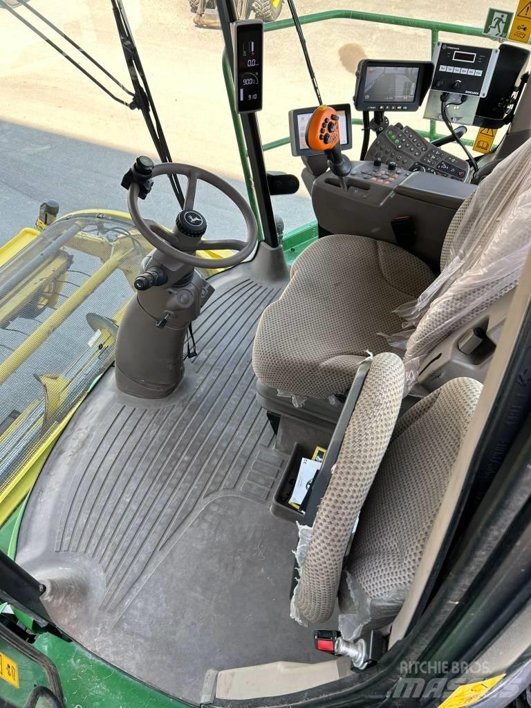 John Deere 8300i Μηχανές χορτονομής