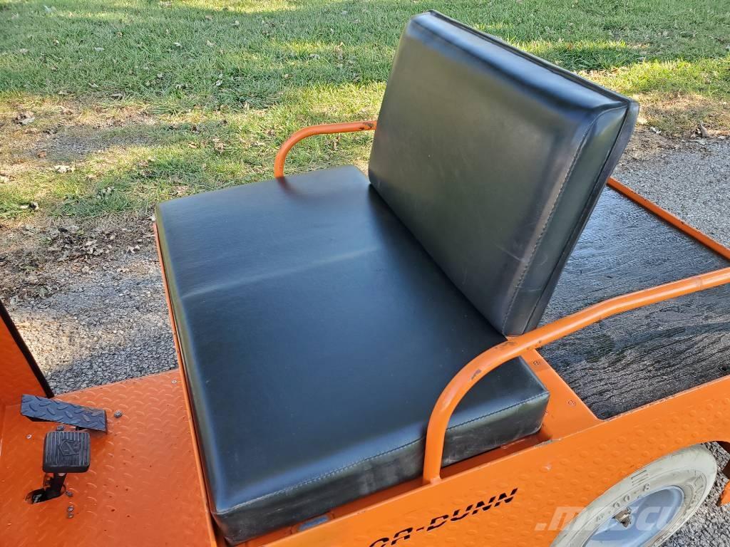 Taylor-Dunn SS536 Φορτηγά ρυμούλκησης