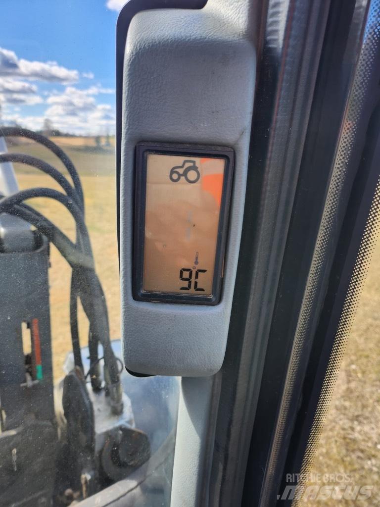 Valtra M 120 Τρακτέρ