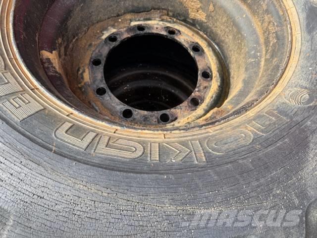 Nokian 600/50/22.5 Ελαστικά και ζάντες