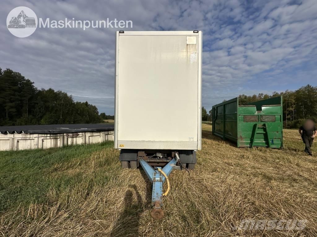 Närko D4ZW13L62 Ρυμούλκες κλούβα