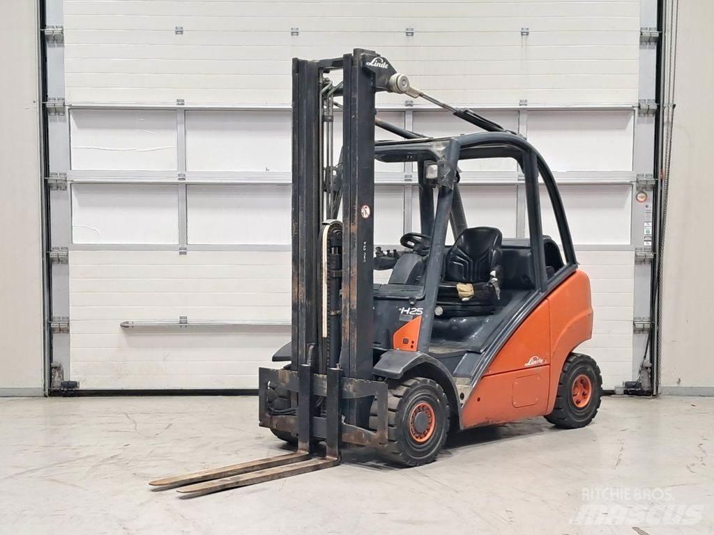 Linde H25T Περονοφόρα ανυψωτικά κλαρκ με φυσικό αέριο LPG