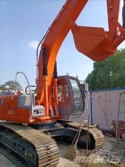 Hitachi Zaxis 200 Εκσκαφείς με ερπύστριες