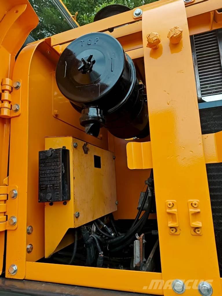 Hyundai r210w-9 Εκσκαφείς με τροχούς - λάστιχα