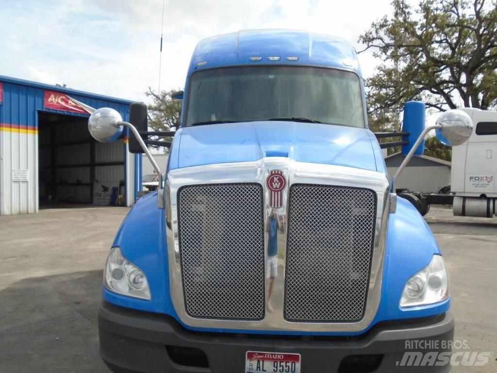 Kenworth T680 Τράκτορες
