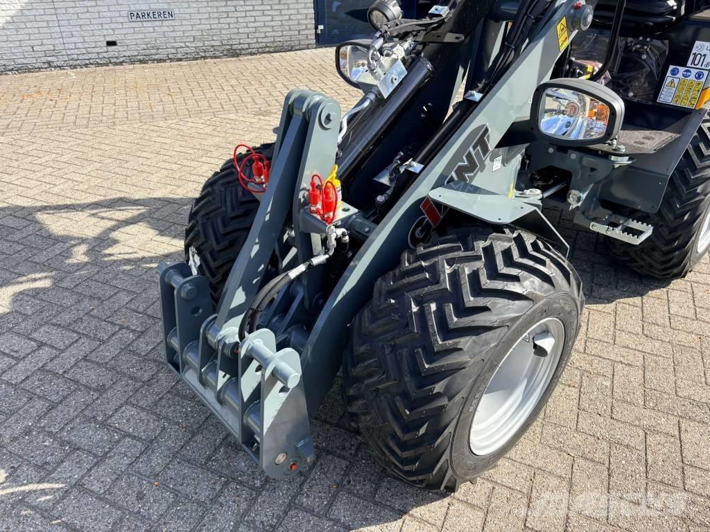 Giant G2300HD Xtra Μίνι φορτωτές