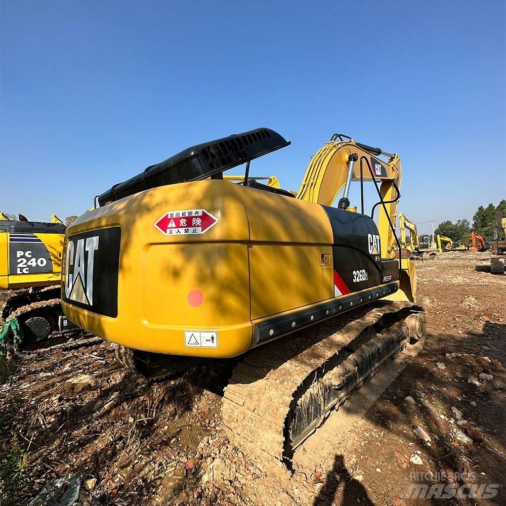CAT 326D Εκσκαφείς με ερπύστριες