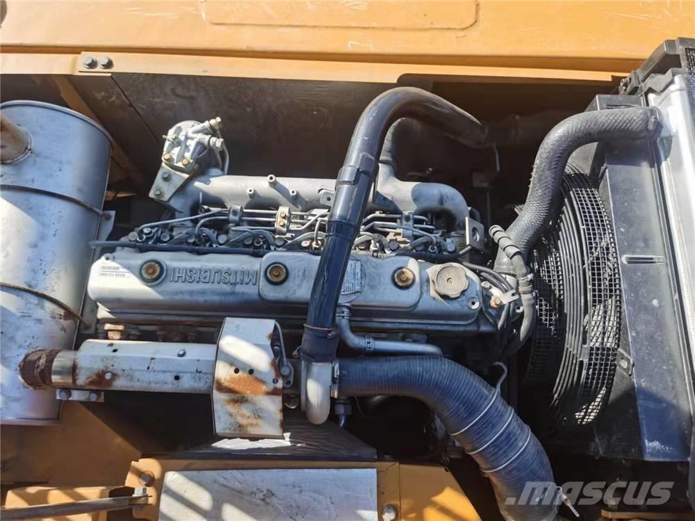 Sany SY215-9 Εκσκαφείς με ερπύστριες