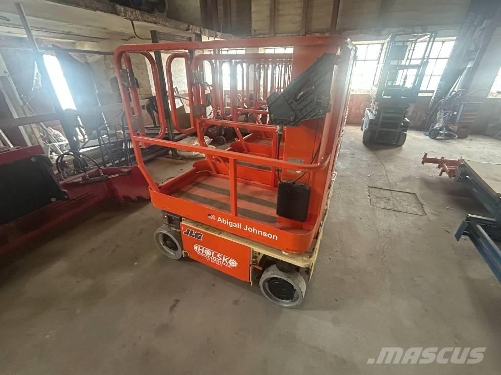 JLG 1230 ES Ανυψωτήρες με κατακόρυφους πυλώνες