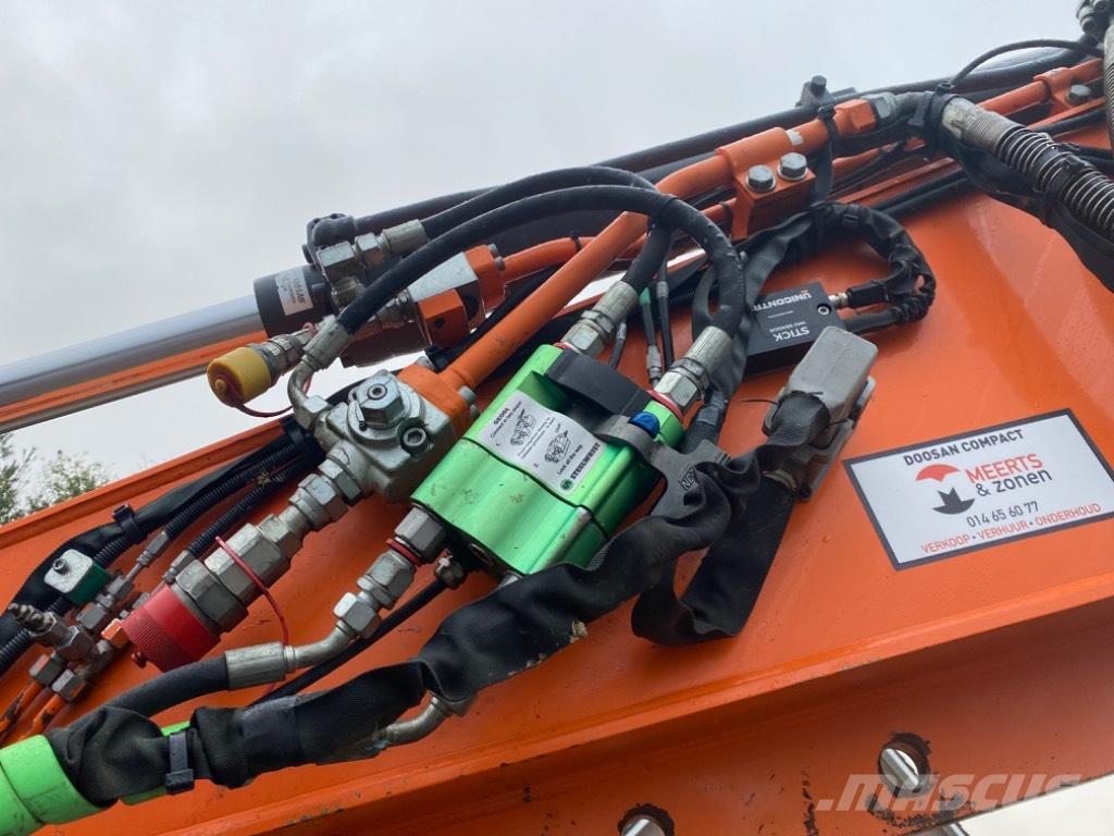 Doosan DX 140 W -5 Γερανοί παντός εδάφους