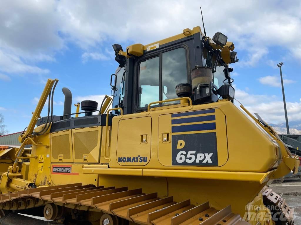 Komatsu D65PX-18 Μπουλντόζες με ερπύστριες