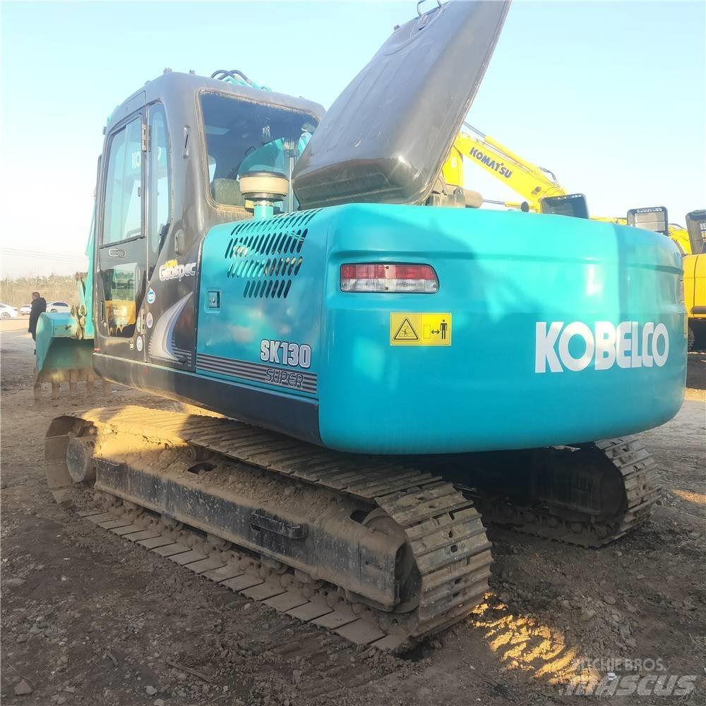 Kobelco SK 130 Εκσκαφείς με ερπύστριες