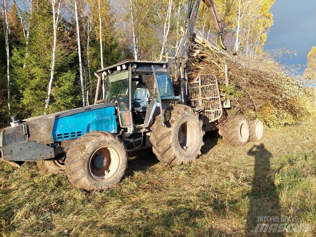 Valtra 8400 Τρακτέρ δασοπονίας