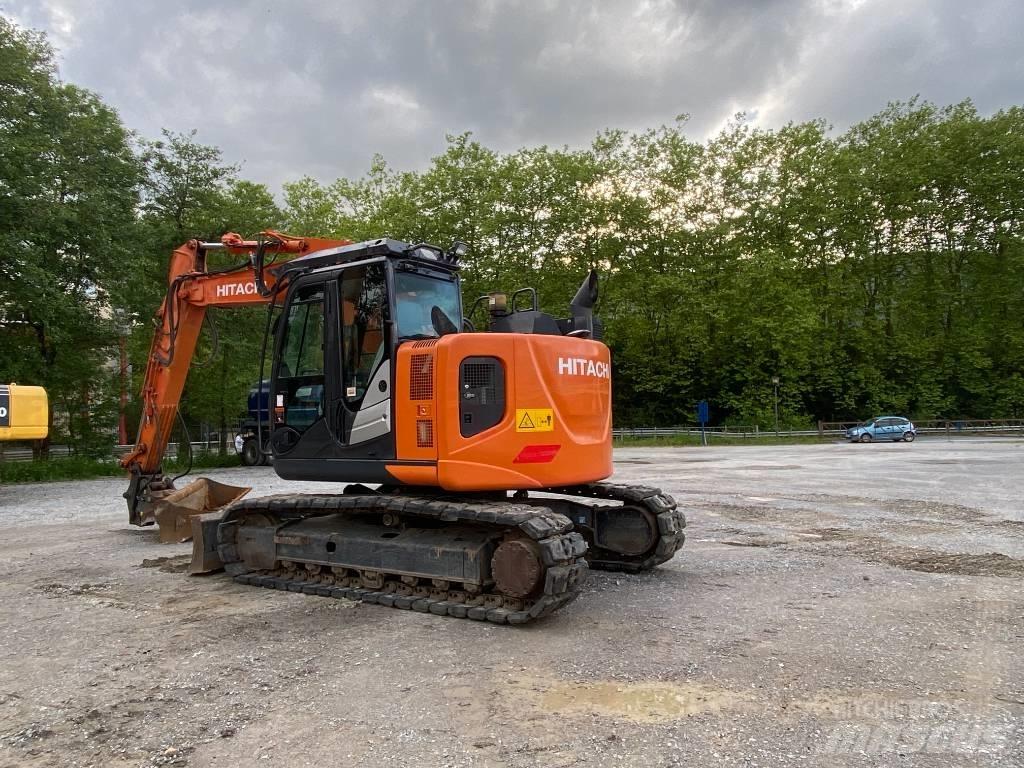 Hitachi ZX 135 US-6 Εκσκαφείς με ερπύστριες