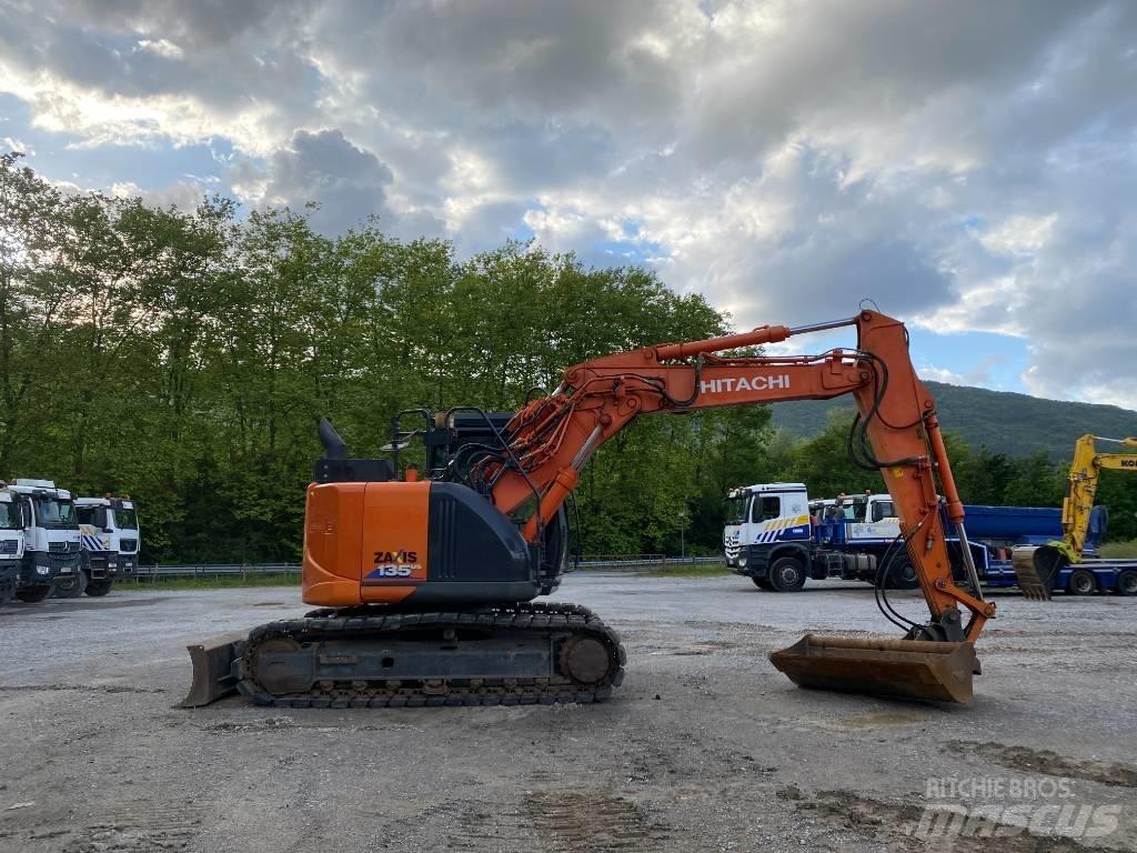 Hitachi ZX 135 US-6 Εκσκαφείς με ερπύστριες