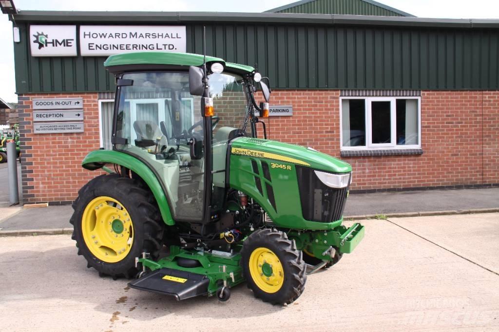 John Deere 3045 R Τρακτέρ