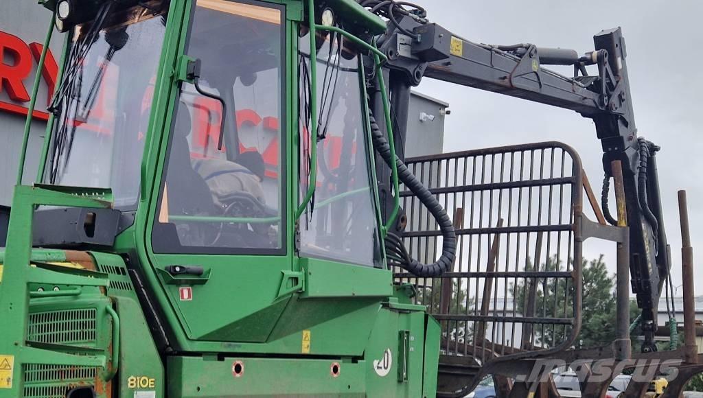 John Deere 810 E Μεταφορείς ξυλείας