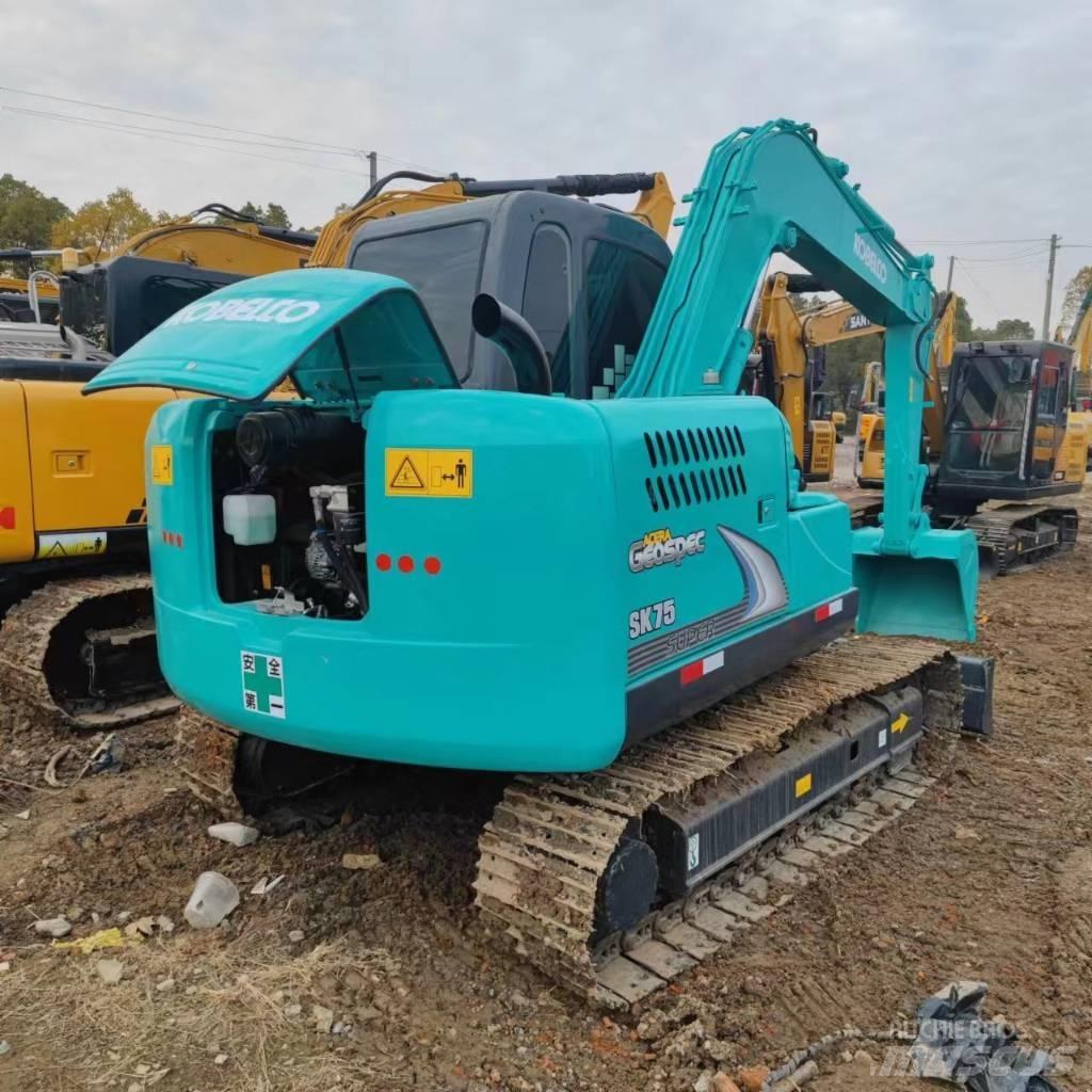 Kobelco SK 75 Εκσκαφείς με ερπύστριες