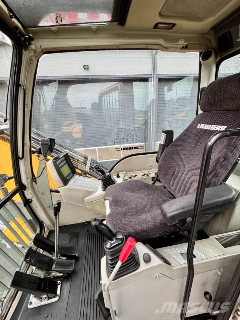 Liebherr R934C LC Εκσκαφείς κατεδαφίσεων