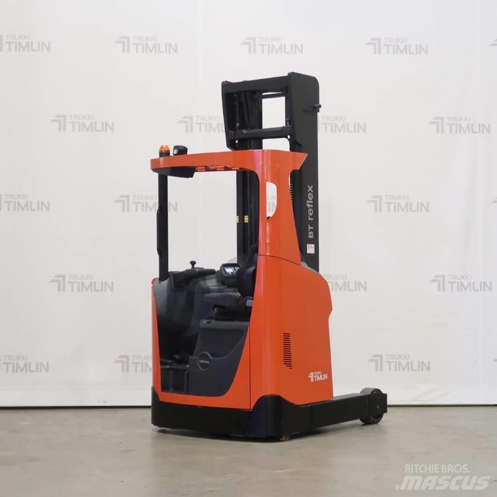 Toyota RRE140H Ανυψωτικά στενών δρόμων