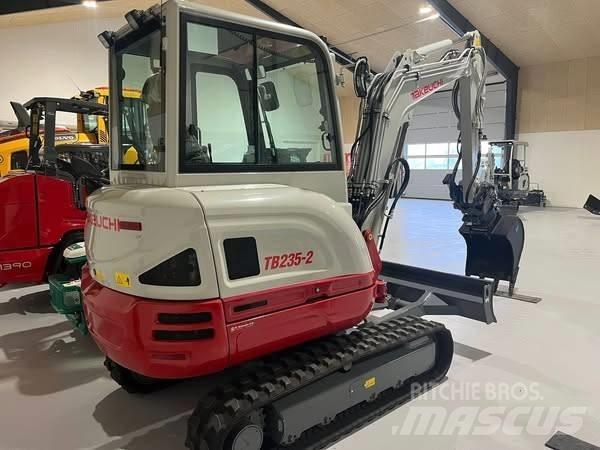 Takeuchi TB 235 Εκσκαφάκι (διαβολάκι) < 7t