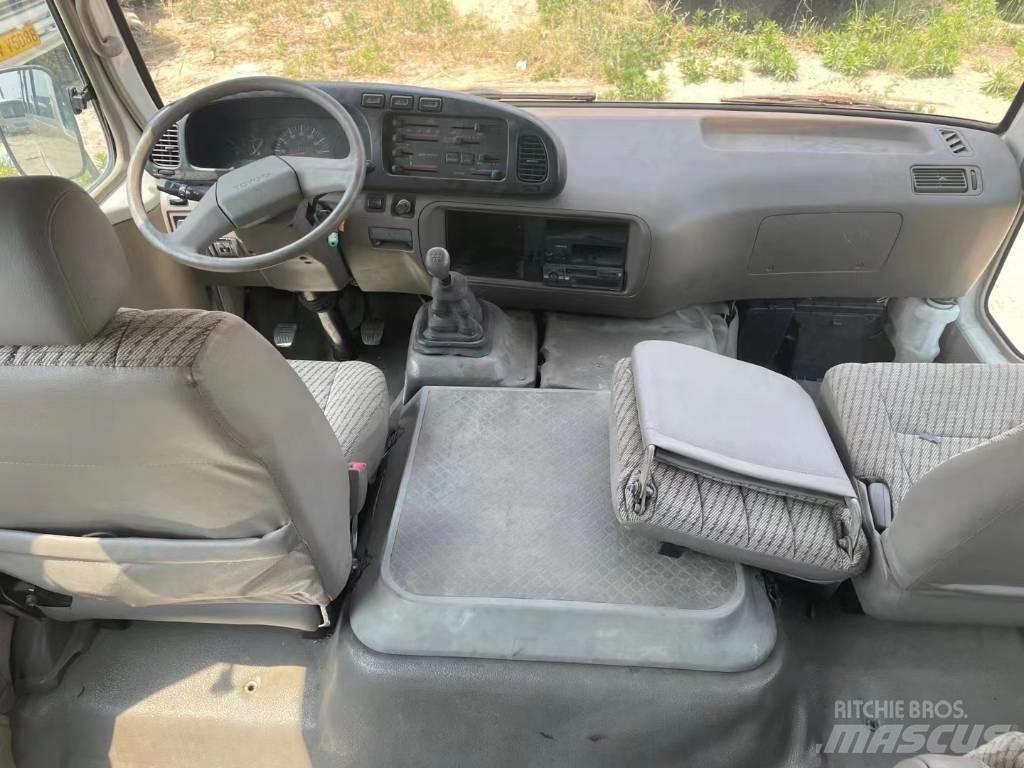 Toyota Coaster Υπεραστικά Λεωφορεία 