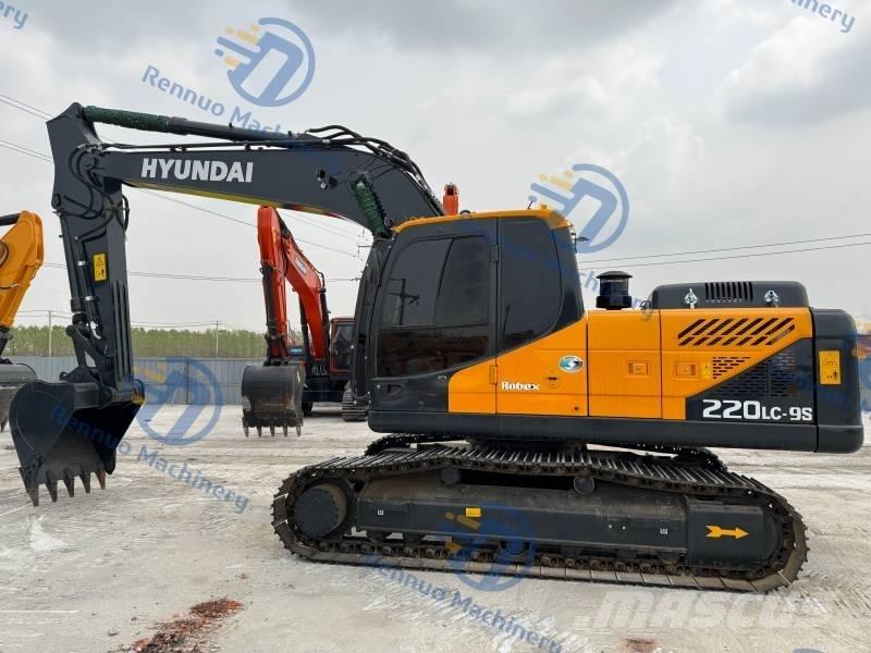 Hyundai R220LC-9S Εκσκαφείς με ερπύστριες