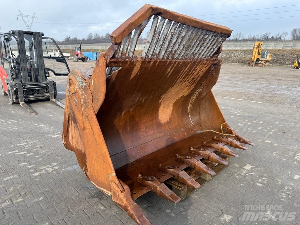 Liebherr LR 634 Κουβάδες