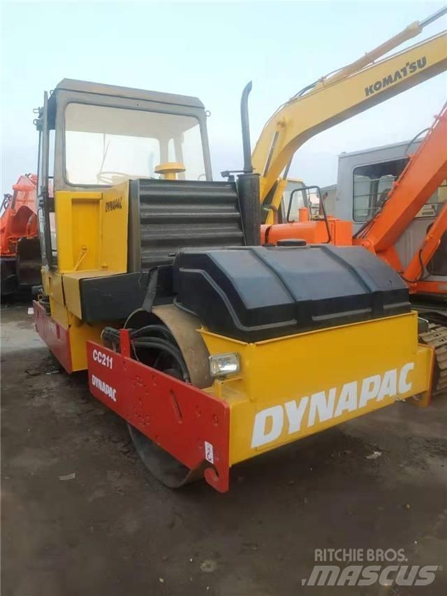 Dynapac CC211 Οδοστρωτήρες μονού κυλίνδρου